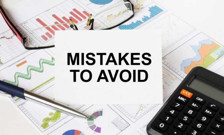 4 Financial Mistakes to Avoid So that Your Life Stays Secured